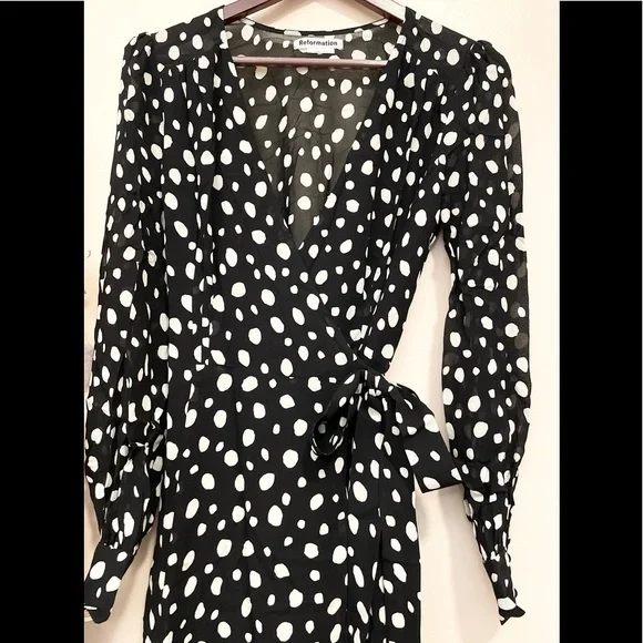 Reformation Susanna Wrap Midi - Picture 7 of 10